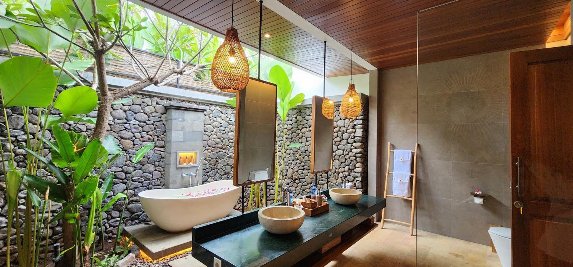 Bukit Barat Sumberkima Villa *