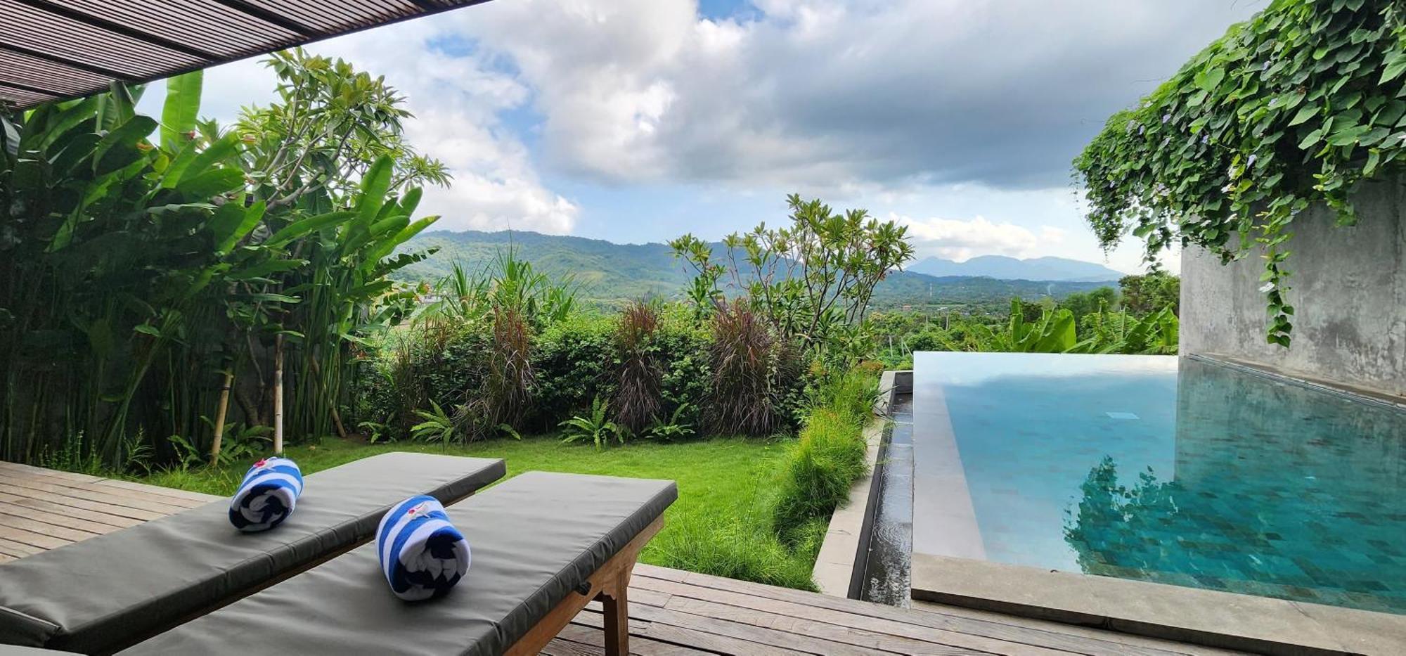 Bukit Barat Sumberkima Pemuteran (Bali)